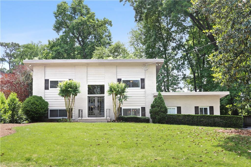 3015 Margaret Mitchell Dr., Atlanta, GA 30327