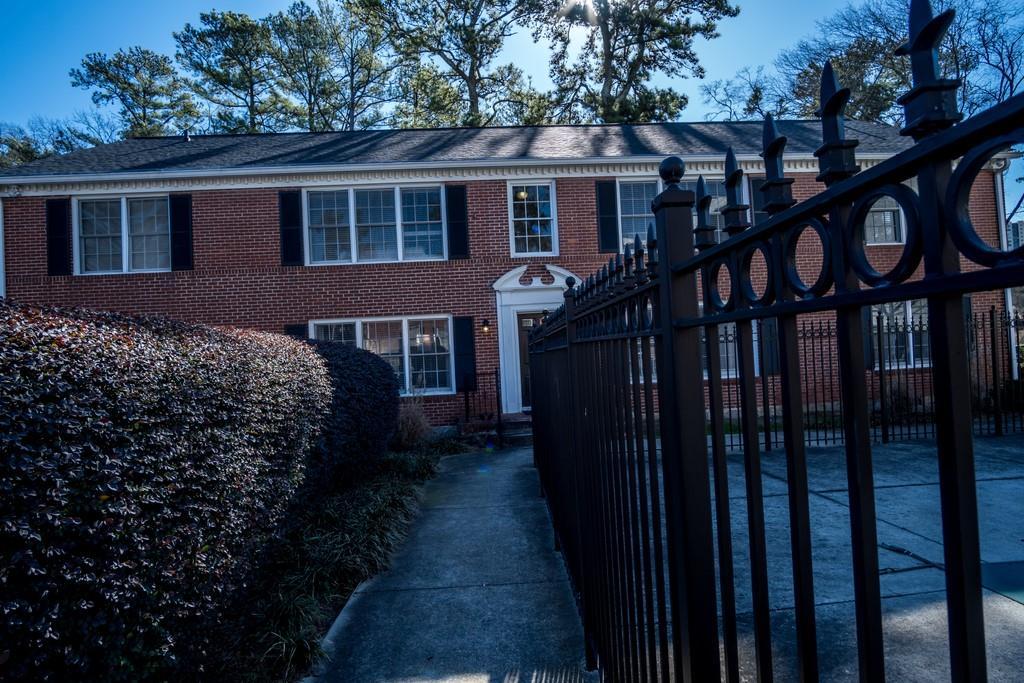3669 Peachtree Rd. #3D, Atlanta, GA 30319