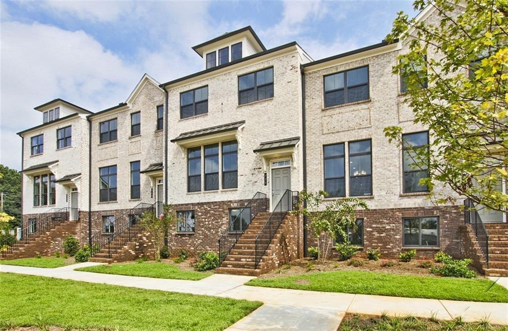 725 Fairview Cir., Roswell, GA 30076