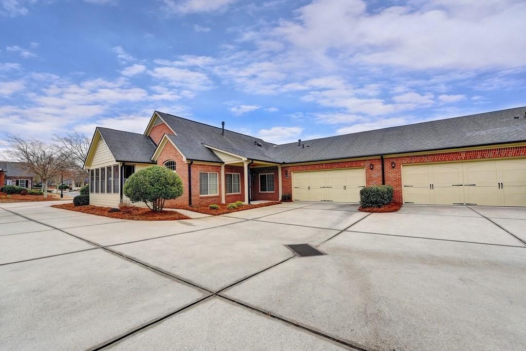 1404 Brookhavenrun Cir., Duluth, GA 30097