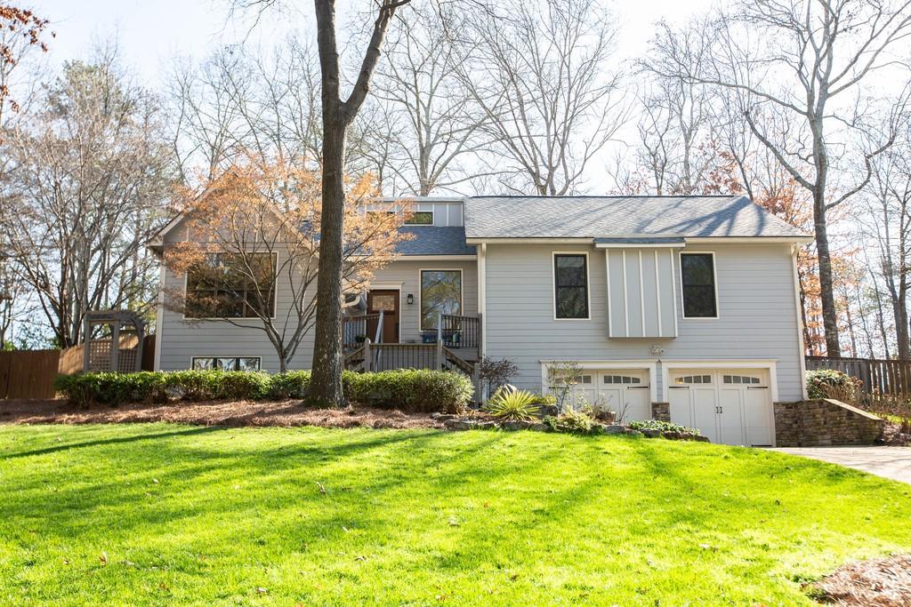 9845 Summer Oaks Dr., Roswell, GA 30076
