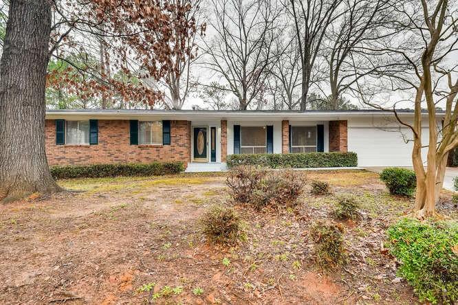 2294 Verna Dr., Decatur, GA 30034