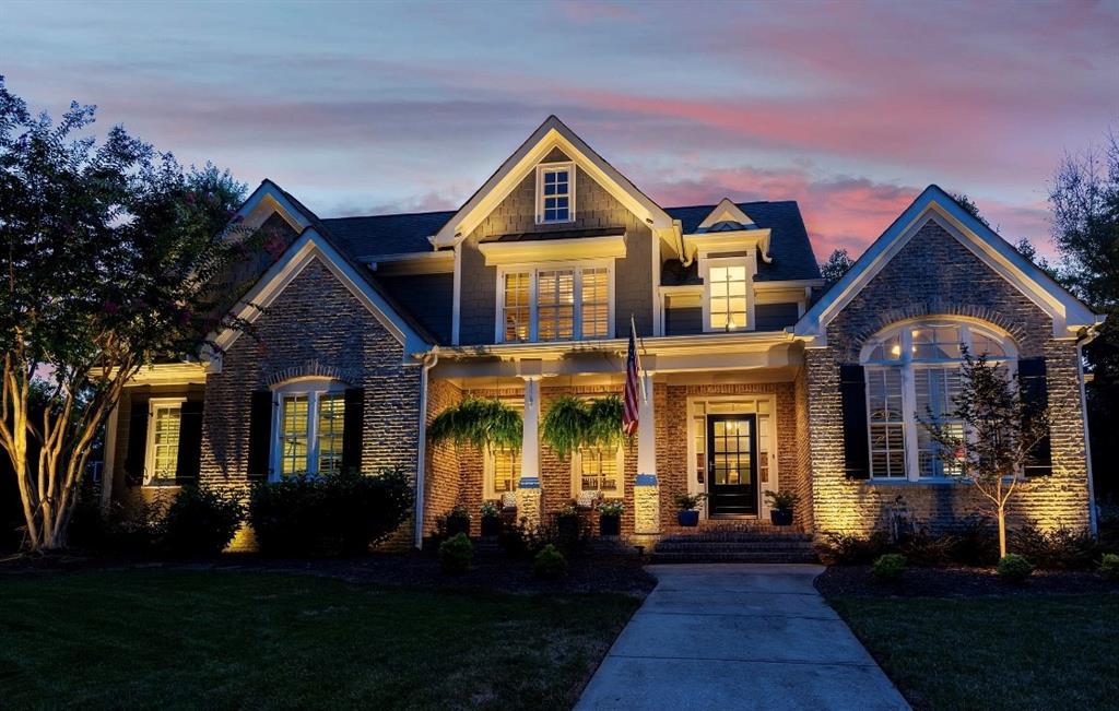 6821 Grand Marina Cir., Gainesville, GA 30506