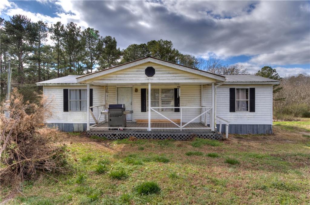 285 Mountain View Dr., Calhoun, GA 30701