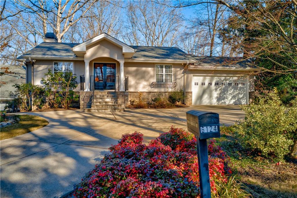 6124 N Point Dr., Flowery Branch, GA 30542