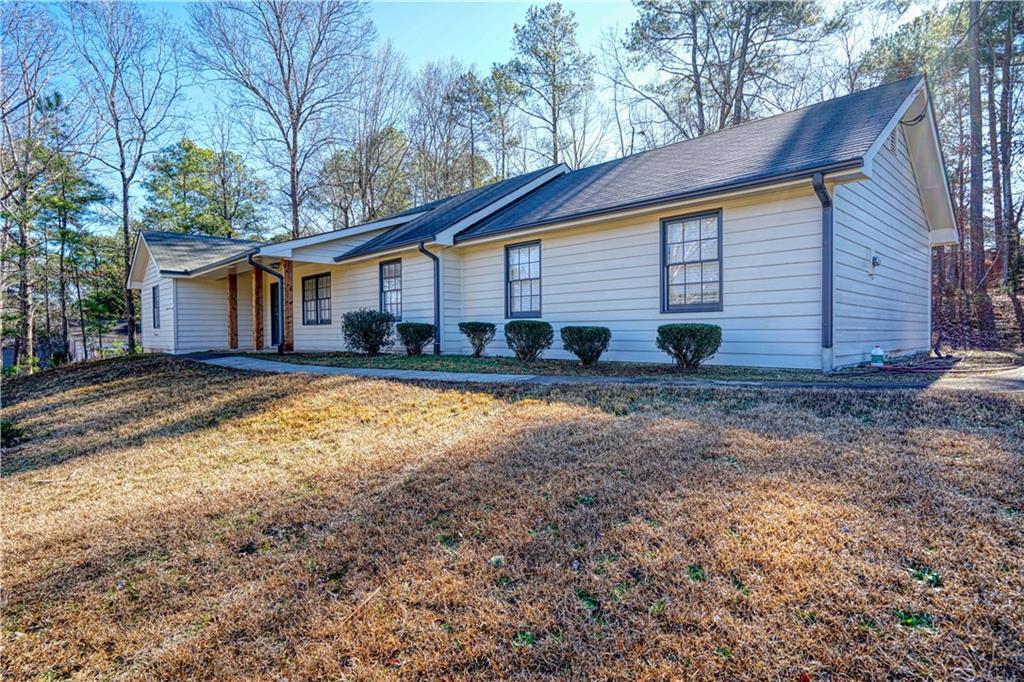 1407 Hillside Pl., Conyers, GA 30094