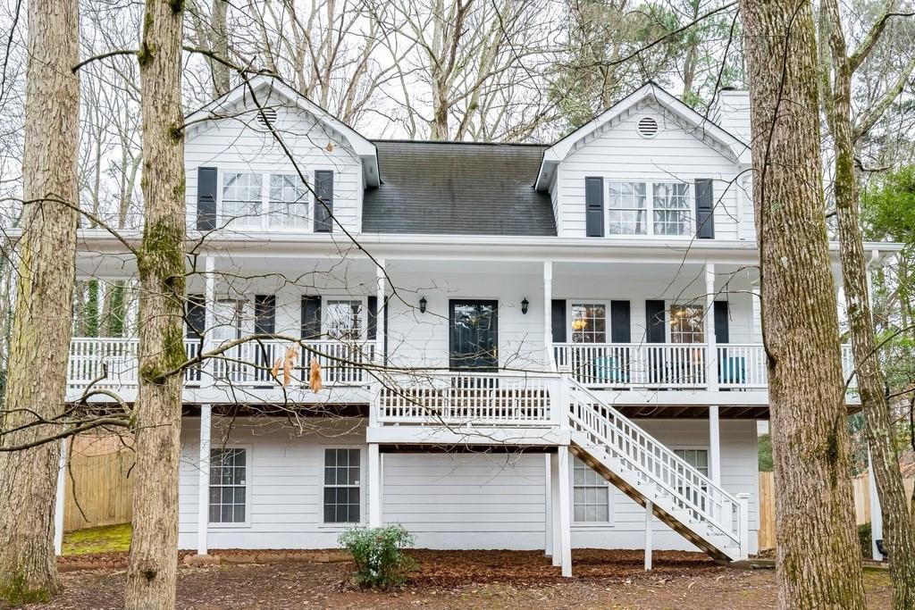 147 Hartwood Dr., Woodstock, GA 30189