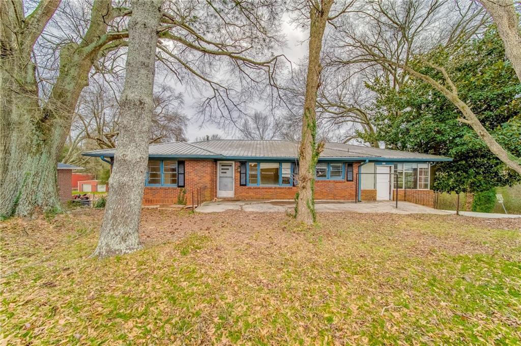 2521 Browns Bridge Rd., Gainesville, GA 30504