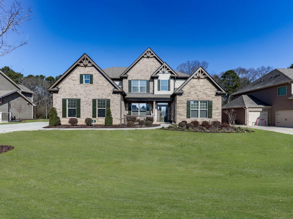 215 Birchin Dr., Woodstock, GA 30188