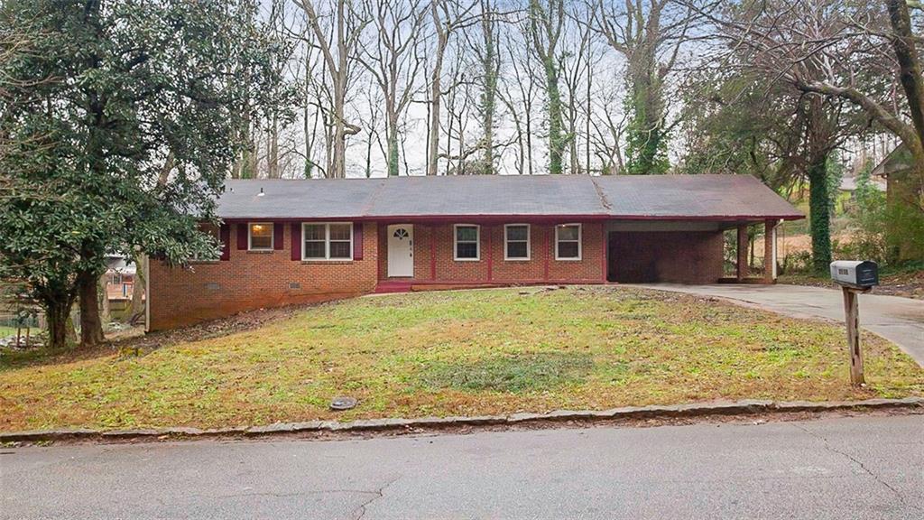 4311 Rocking Chair Ln., Stone Mountain, GA 30083
