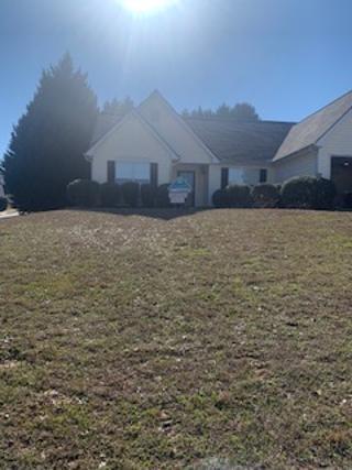 2445 Laurel Pointe Ln., Lawrenceville, GA 30043