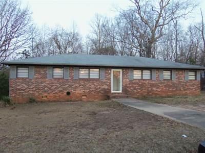 11 Crestview Dr., Douglasville, GA 30135