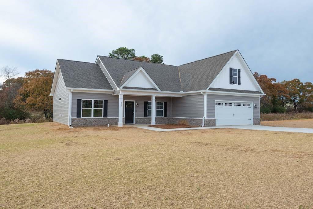 139 Suzannah Ln., Calhoun, GA 30701