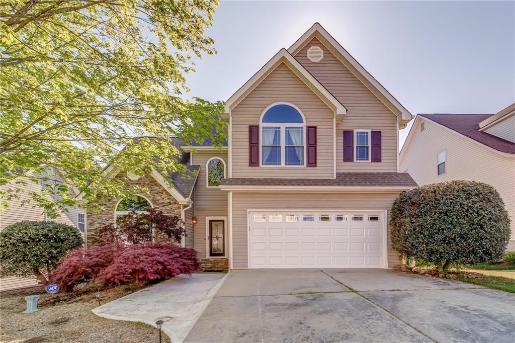 412 Towne Valley Dr., Woodstock, GA 30188