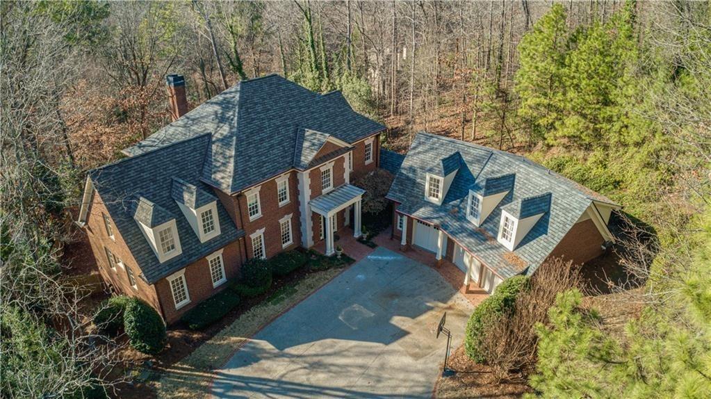 140 Jett Forest Ct., Sandy Springs, GA 30327