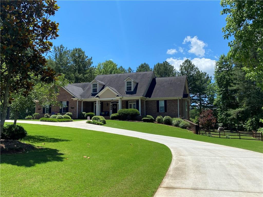 505 Carriage Ln., Monroe, GA 30655