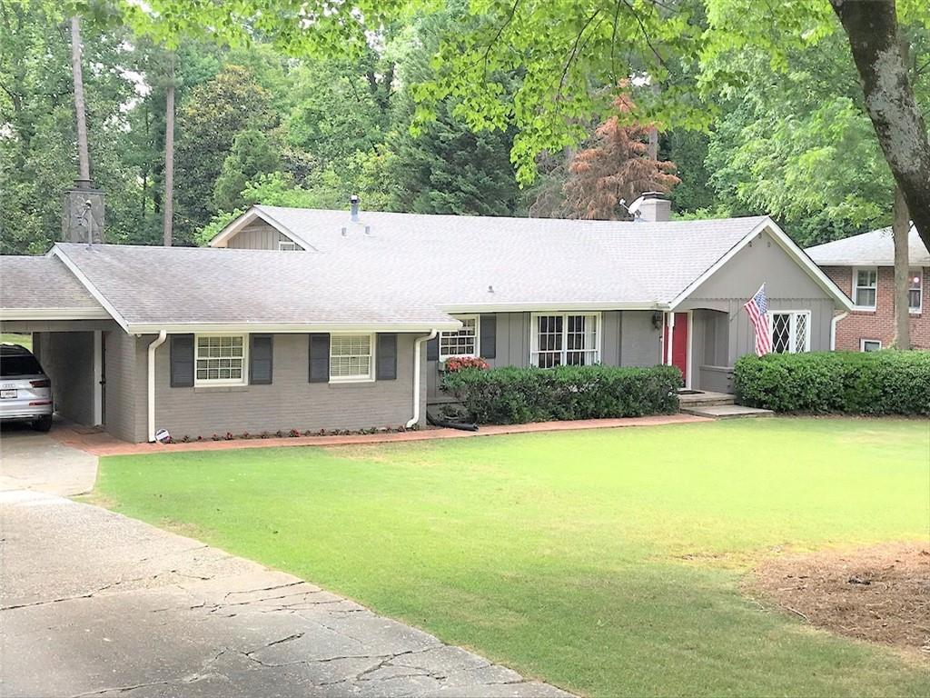 560 Carriage Dr., Sandy Springs, GA 30328