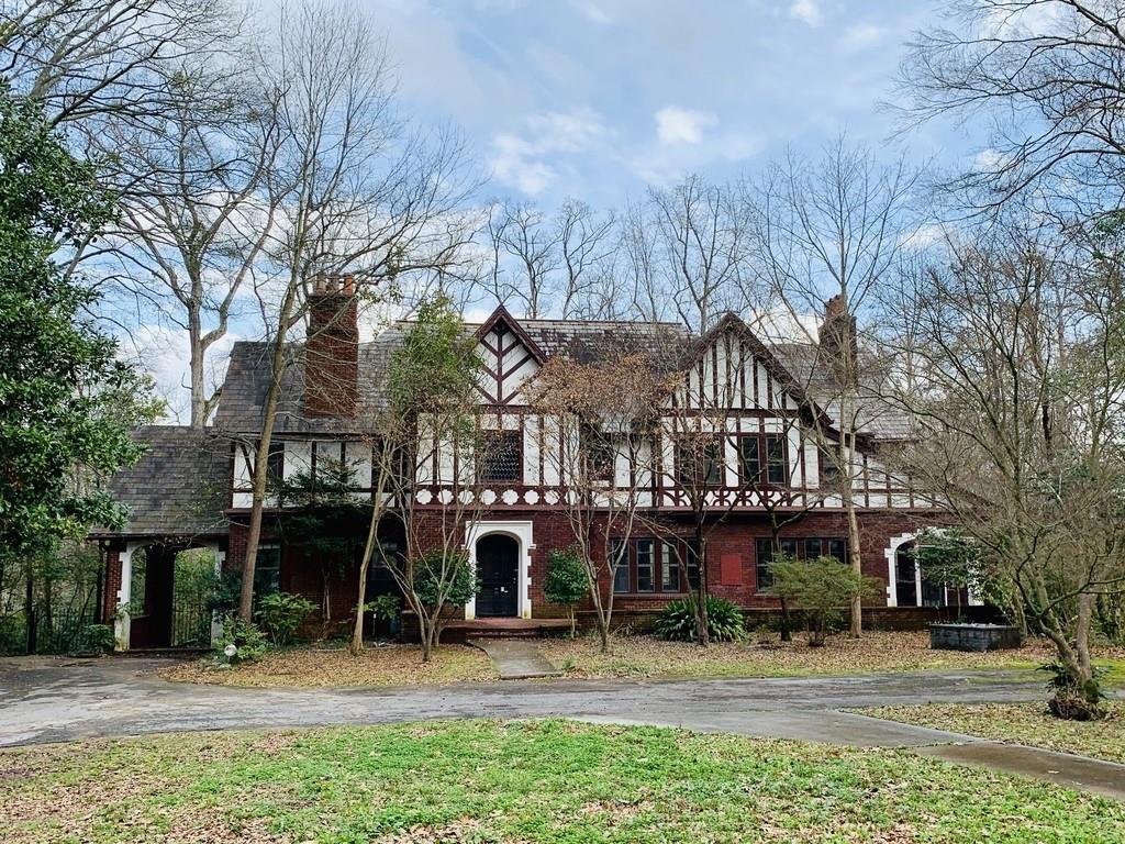 843 Springdale Rd., Atlanta, GA 30306