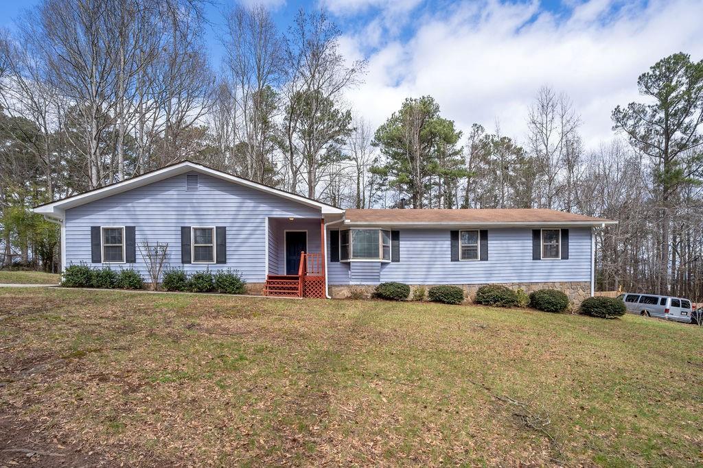 871 Corinth Dr., Jonesboro, GA 30238