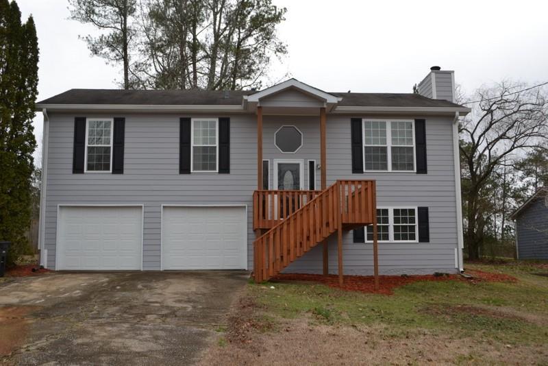 2557 Carol Cir., Douglasville, GA 30135