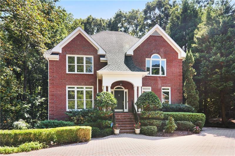 225 Sheridan Point Ln., Sandy Springs, GA 30342