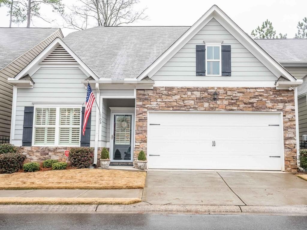 105 Hickory Village Cir., Woodstock, GA 30188