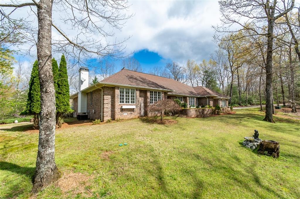 268 Chattahoochee Glen Rd., Clarkesville, GA 30523
