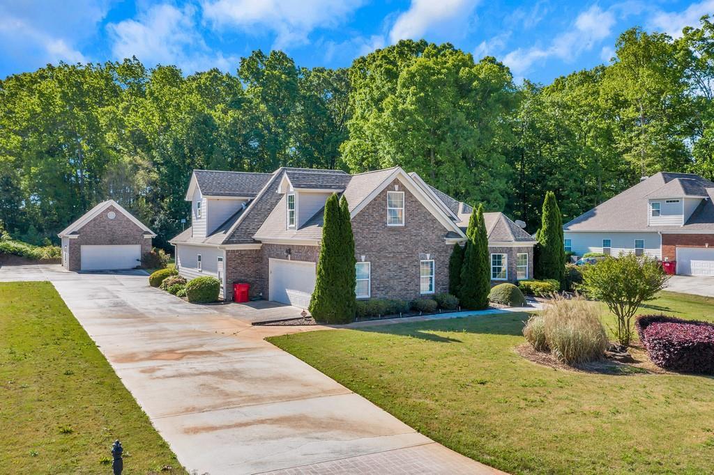 164 Caldwell Ln., Hoschton, GA 30548