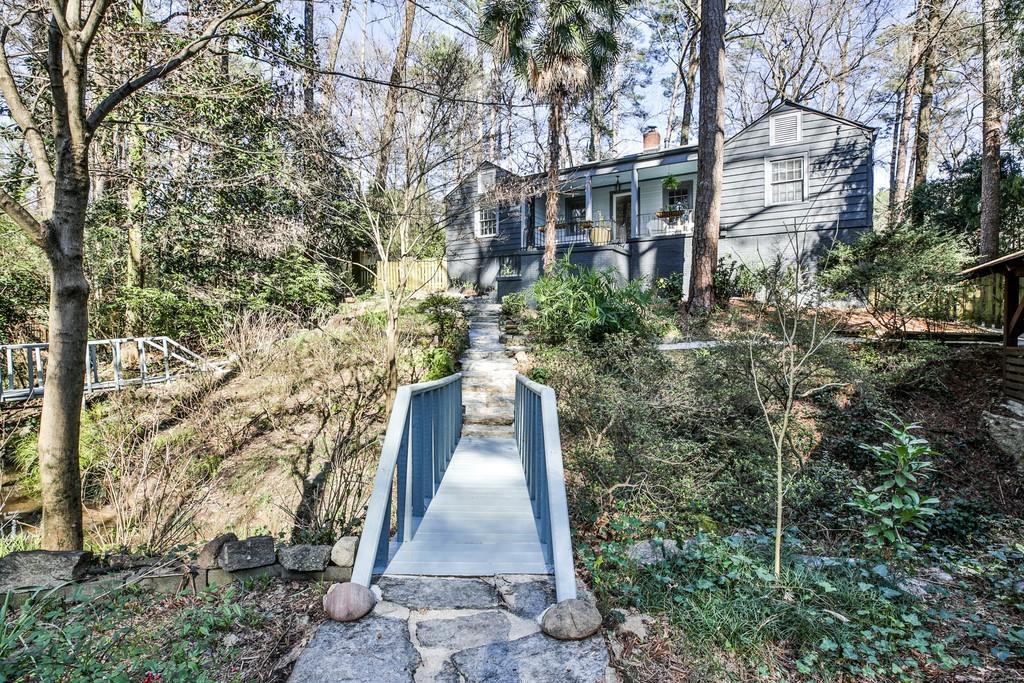 461 Durand Dr., Atlanta, GA 30307