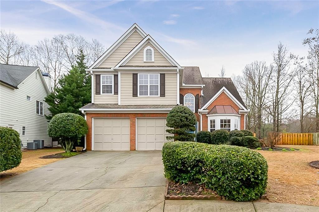 14090 Crabapple Lake Dr., Roswell, GA 30076