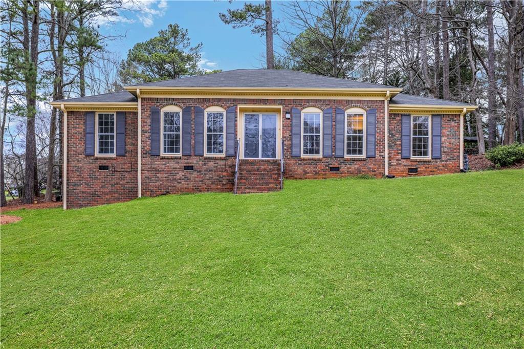 3986 Shady Cir., Lilburn, GA 30047