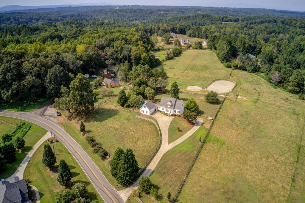 1135 Bart Manous Rd., Canton, GA 30115