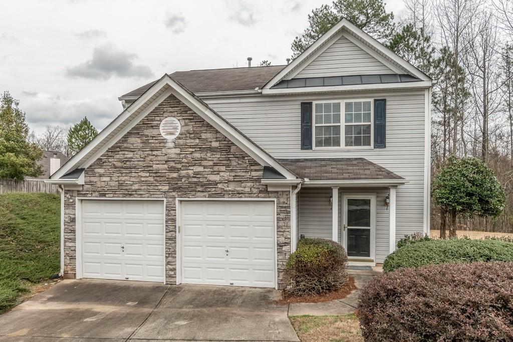 555 Charlton Ives Ct., Lilburn, GA 30047