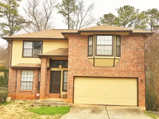 4037 Creek Station Ln., Stone Mountain, GA 30083