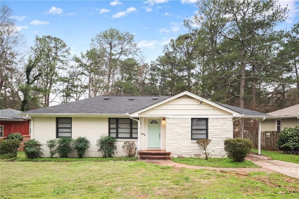 2149 Trailwood Rd., Decatur, GA 30032