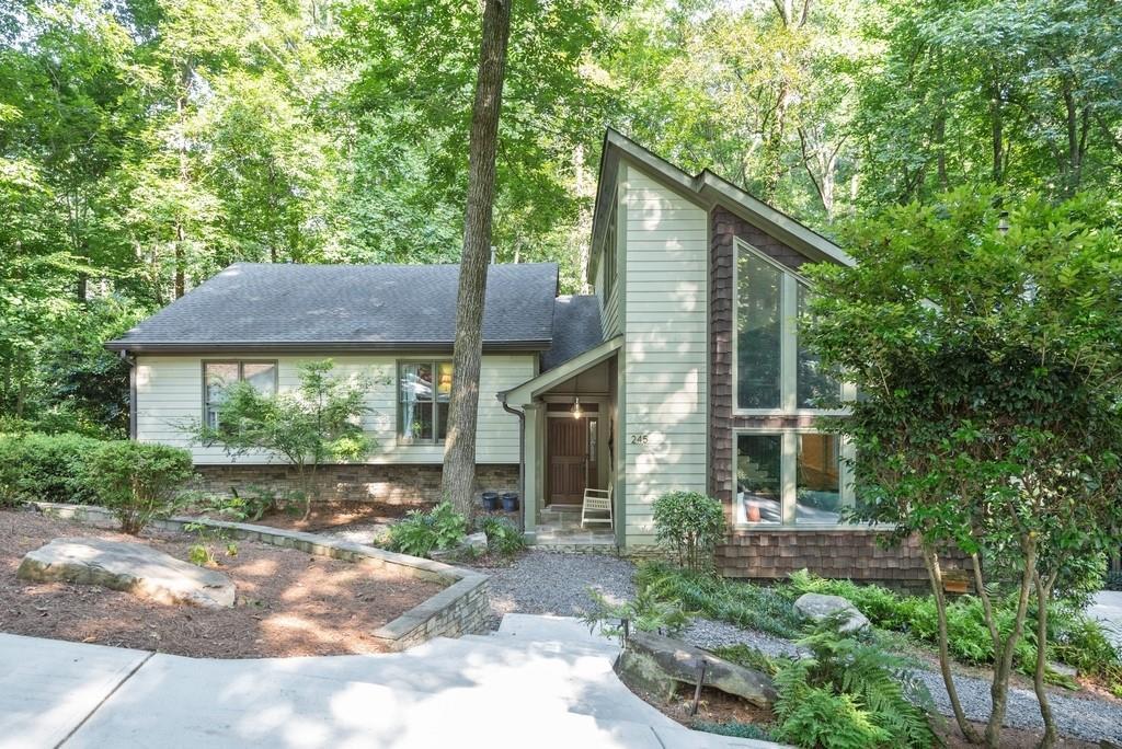 245 Skyridge Dr., Sandy Springs, GA 30350