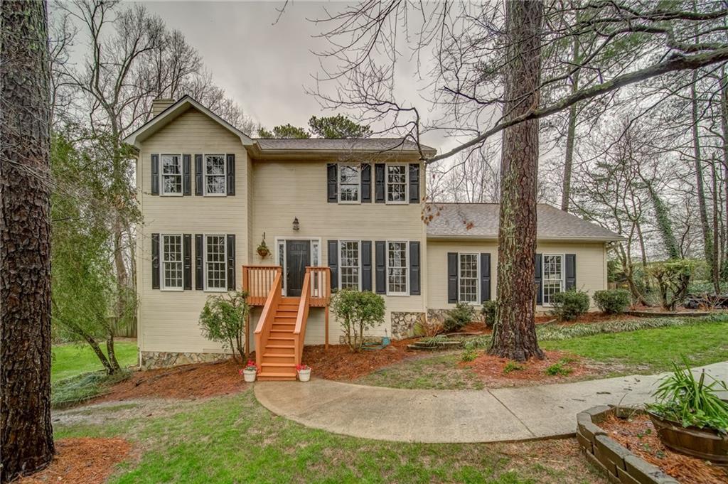 303 Gantt Trace, Woodstock, GA 30188