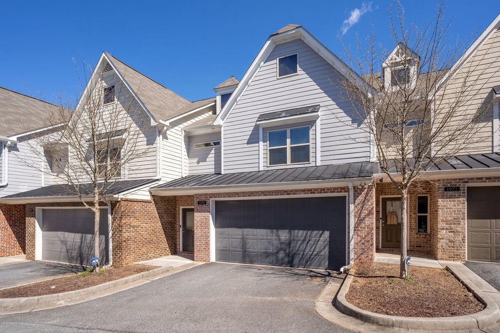1973 Newfort Dr., Atlanta, GA 30318