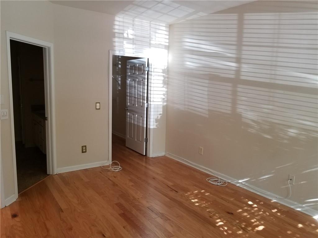 1390 Orchard Park Dr., Stone Mountain, GA 30083