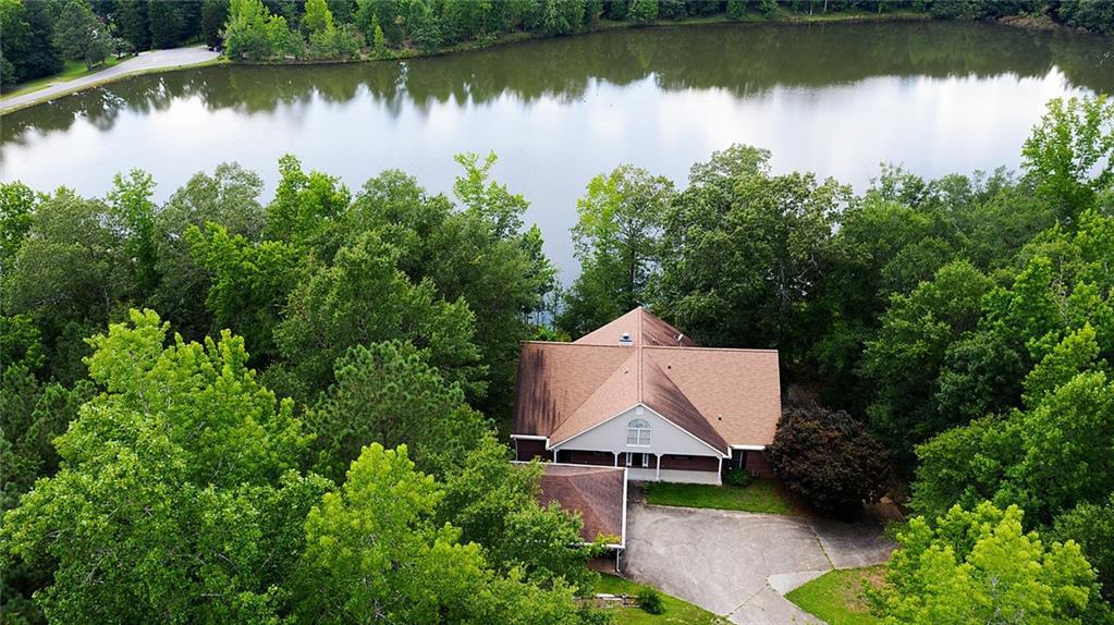 321 Black Forest Run, Douglasville, GA 30134