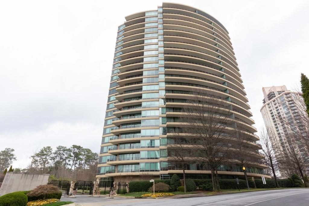 700 Park Regency Pl. #805, Atlanta, GA 30326