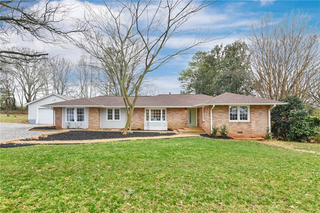 8665 Old Federal Rd., Ball Ground, GA 30107