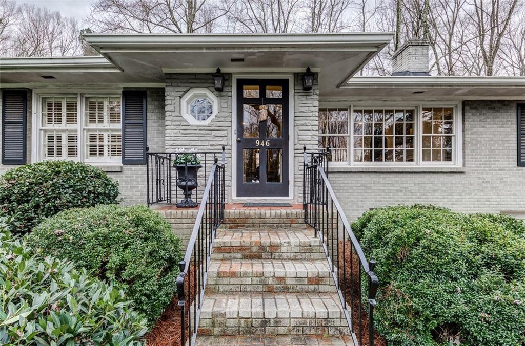 946 Dean Dr., Atlanta, GA 30318