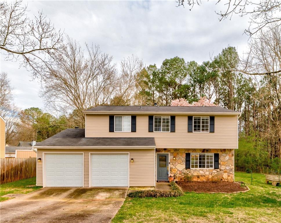 1255 Worthington Hills Dr., Roswell, GA 30076