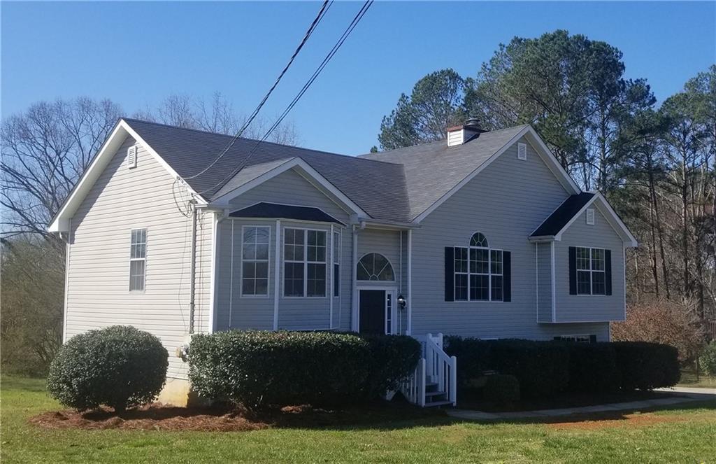 37 Ridgefield Dr., Douglasville, GA 30134