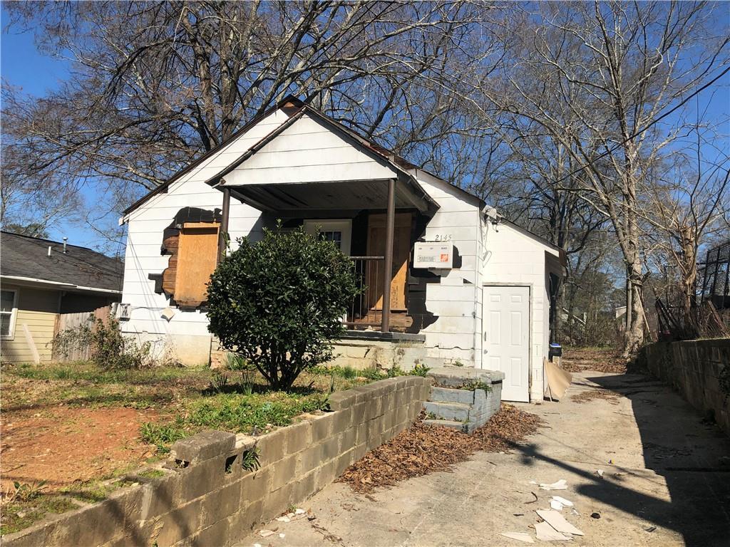 2145 Park Ter., College Park, GA 30337