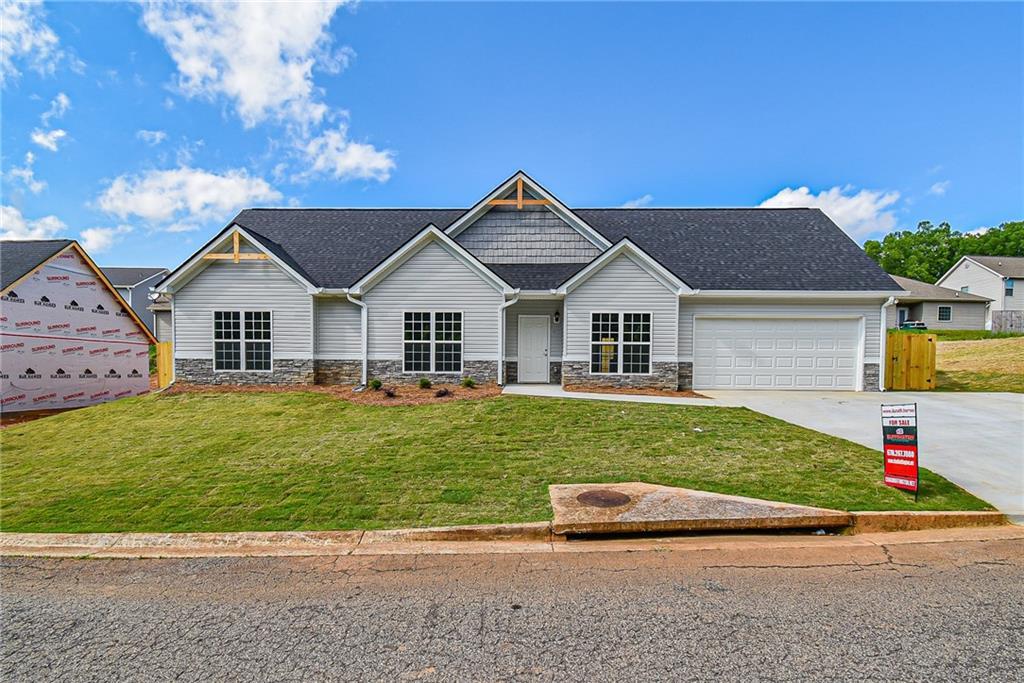 499 Highland Pointe Dr., Alto, GA 30510