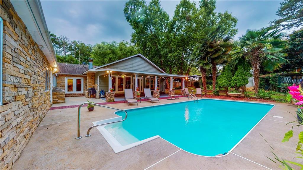 5419 Hiram Lithia Springs Rd., Powder Springs, GA 30127