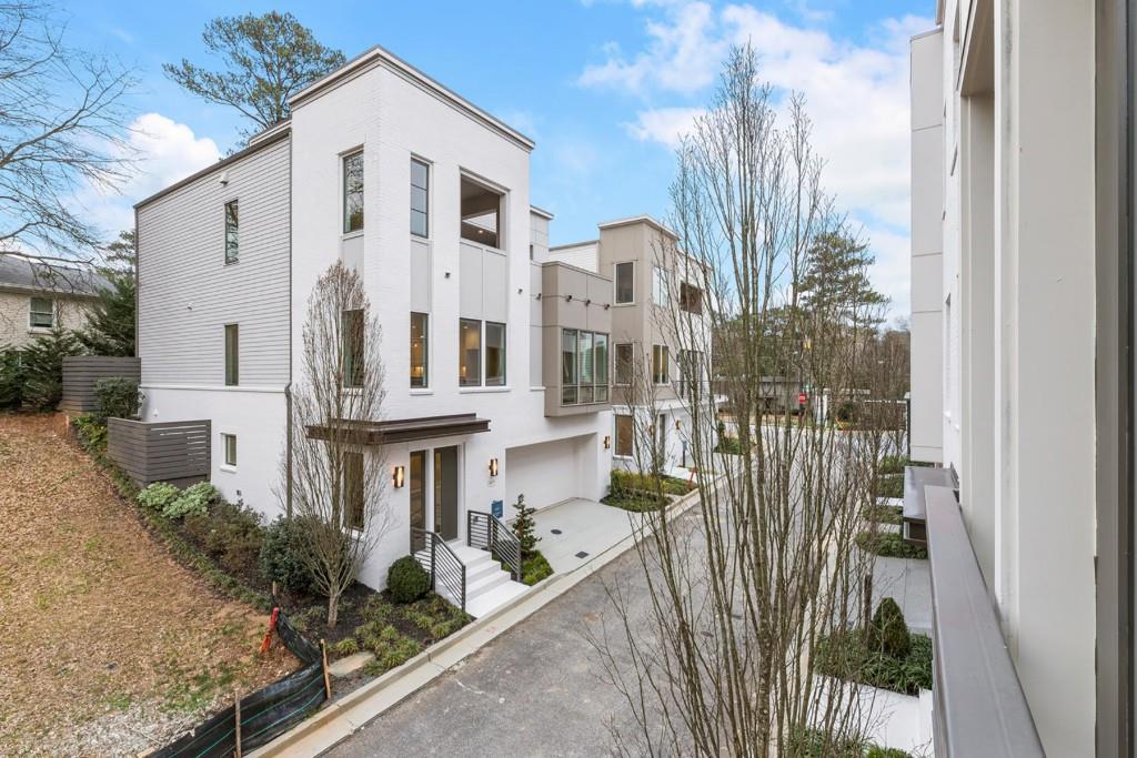 4017 Hazel Nut Ln., Atlanta, GA 30342