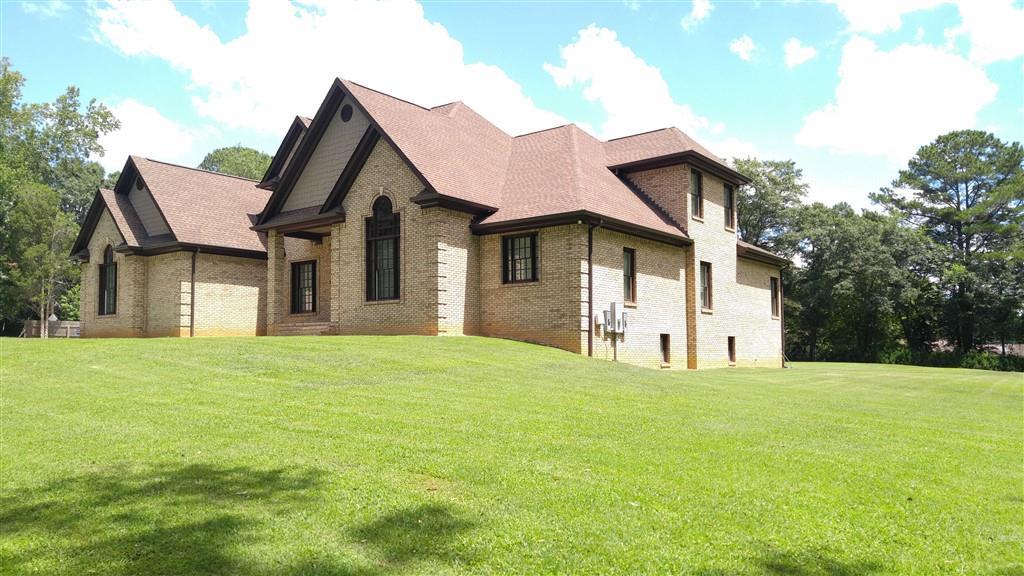 215 Lane Dr., Mableton, GA 30126